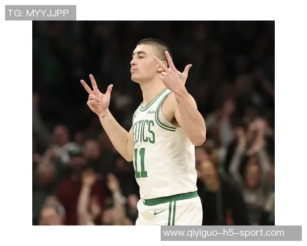 普理查德三分球如雨下砍下30分4篮板2助攻展现惊人实力